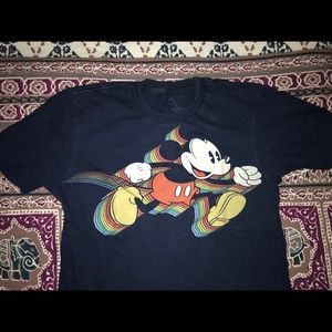 DISNEY tee shirt